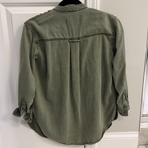 Anthropologie green denim shirt sequin detail Size 00P - Picture 2 of 4